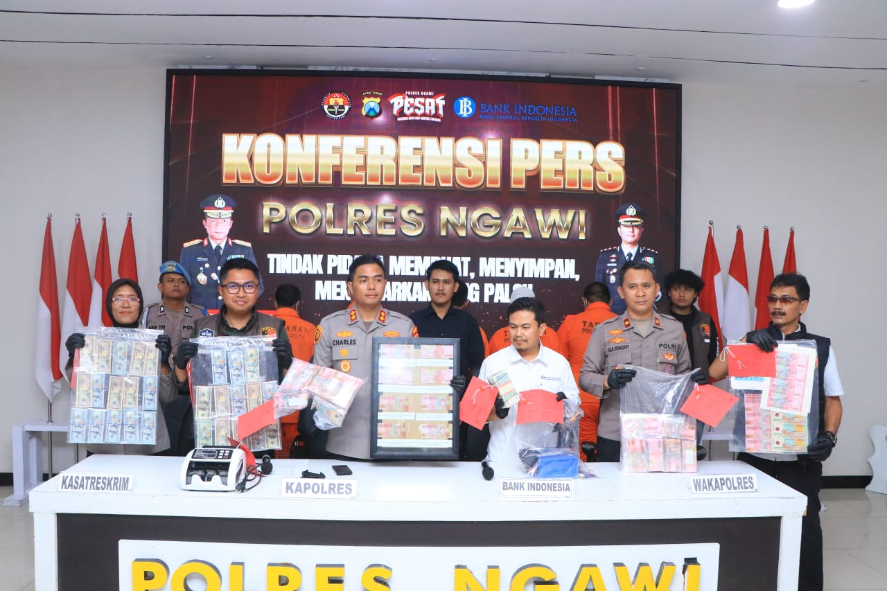 Polres Ngawi Berhasil Amankan 5 Tersangka Pengedar Uang Palsu Lintas Provinsi