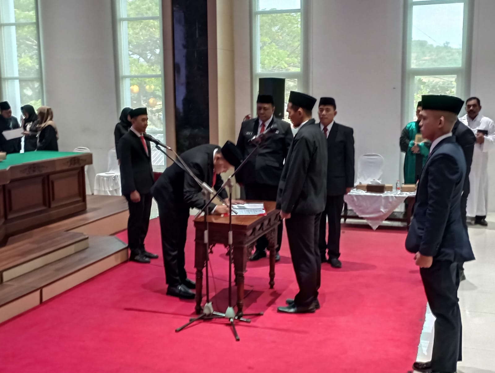Rusdi Soetedjo Bupati Pasuruan Lantik 129 Pejabat Fungsional, Tekankan Profesionalisme dan Integritas