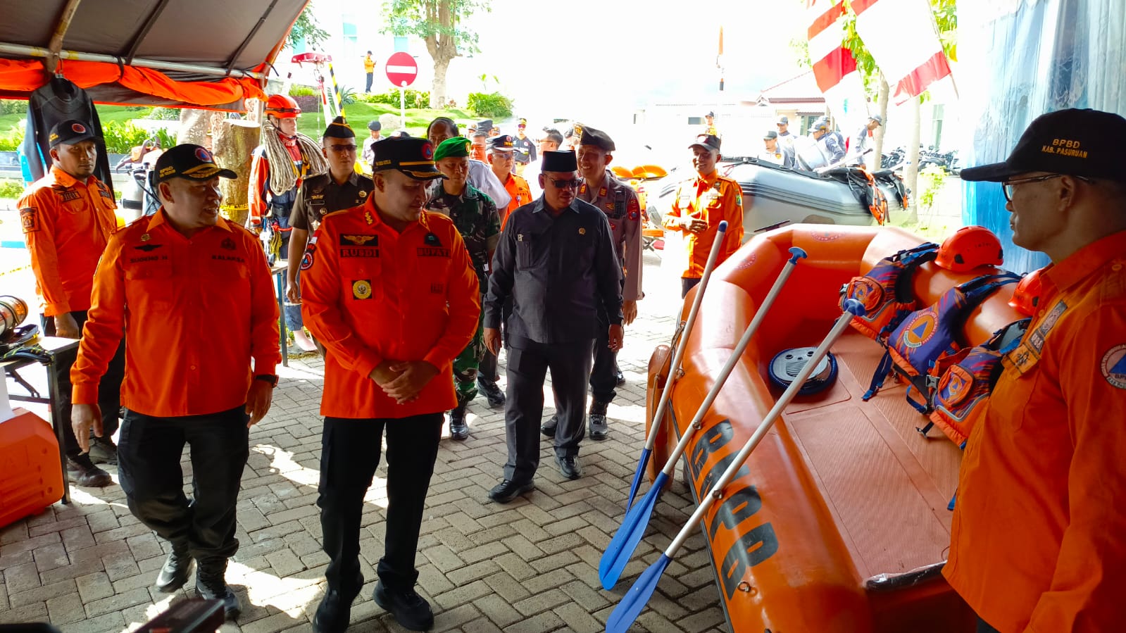 cc43a294b9ae4b73ba2f8c2b6bfb6ee4